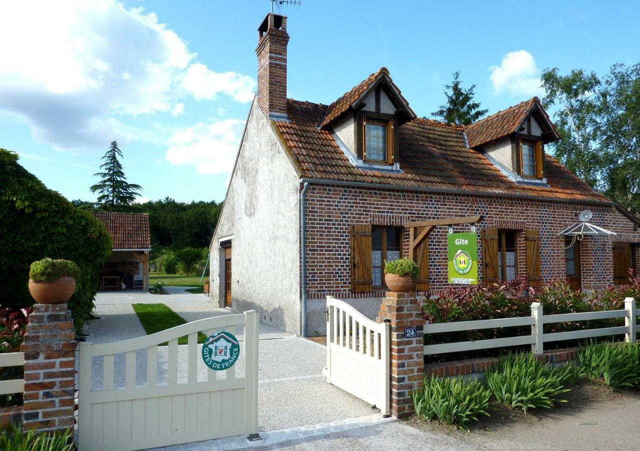 Gite De Sologne "Les Galoches" Dhuizon Bagian luar foto